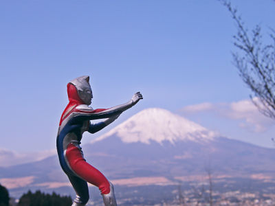 Ultraman Mont Fuji photo par Emran Kassim flickr opt